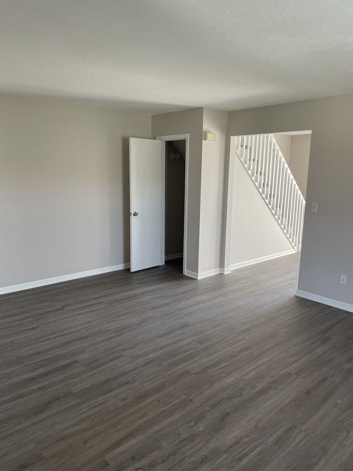 5623 Nw 66th Ter #5623 - Photo 5 of 23