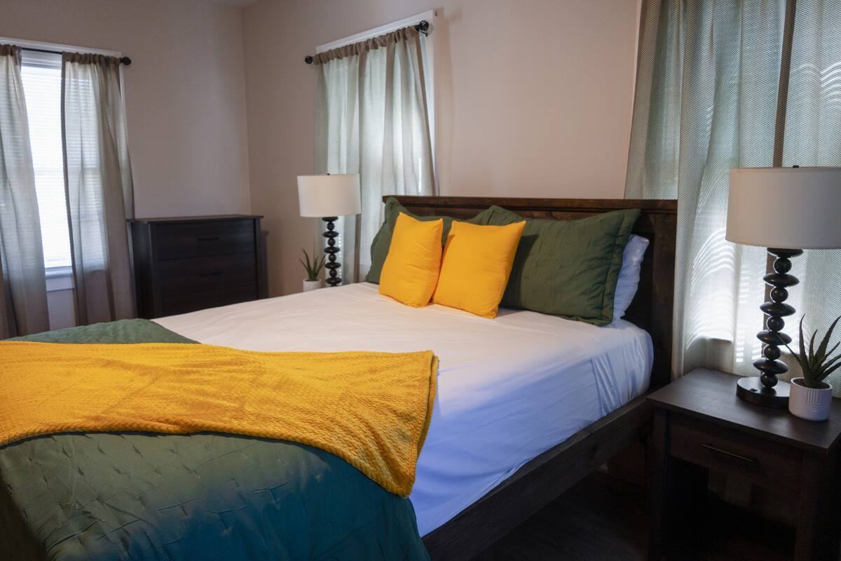 1718 West St - Photo 7 of 30