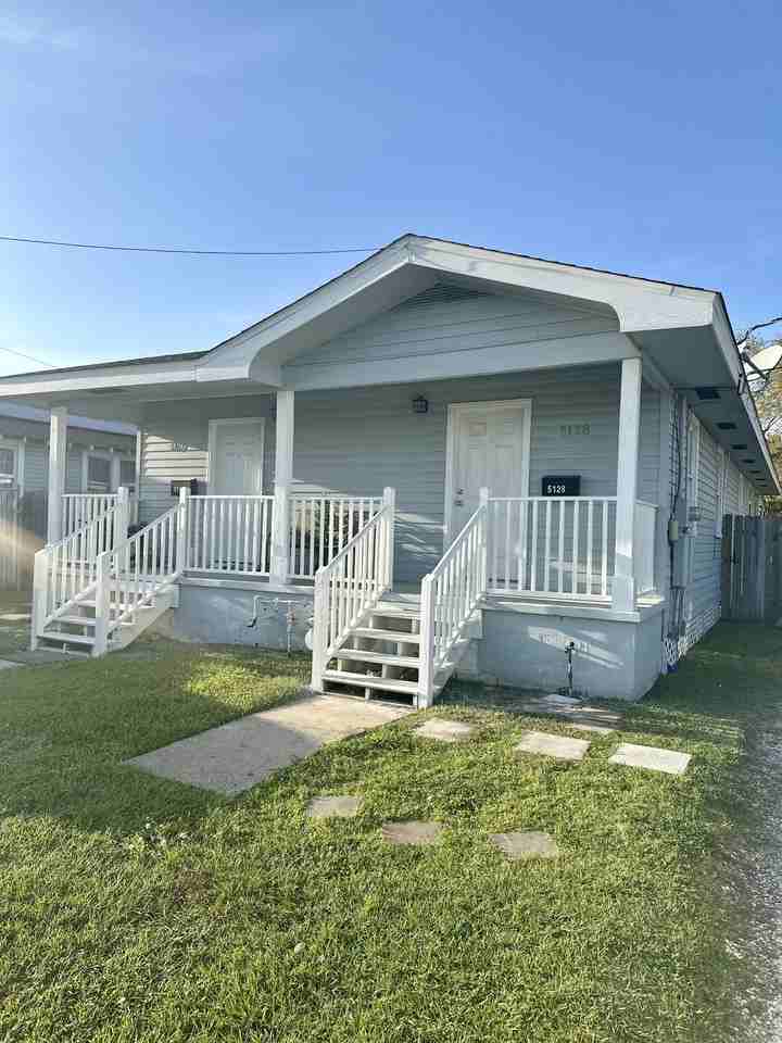 5128 Oak Dr - Photo 2 of 8