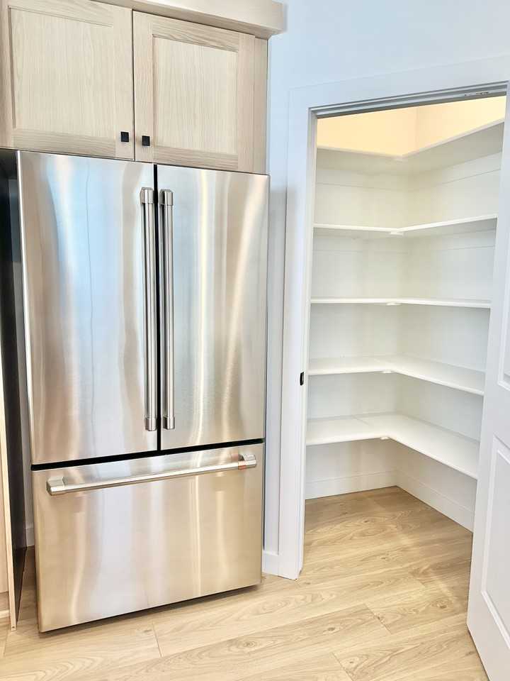 6992 W Granbury Dr - Photo 4 of 20