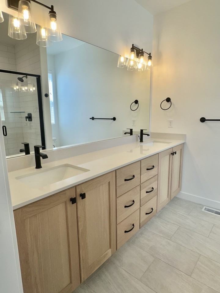 6992 W Granbury Dr - Photo 7 of 20