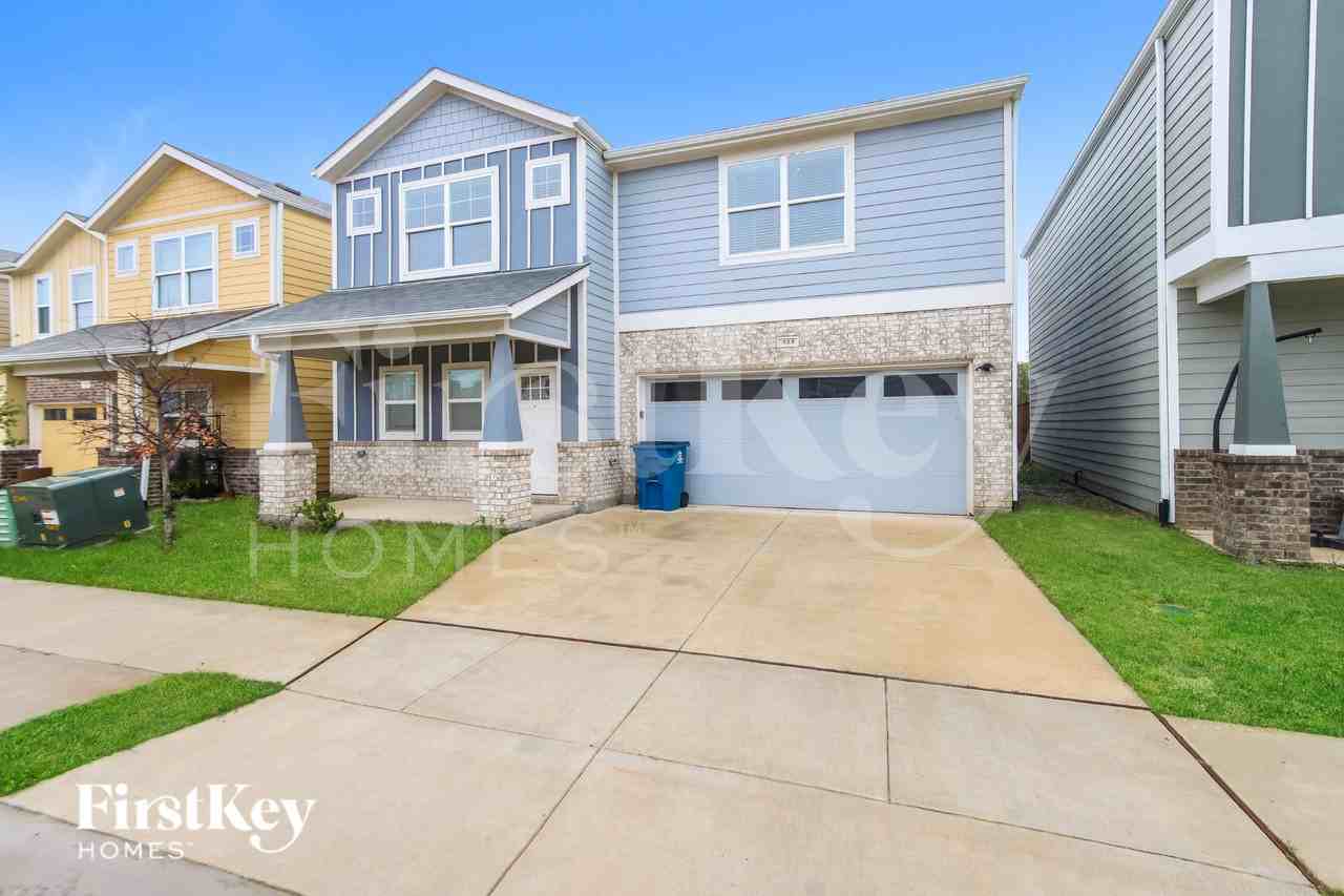 323 Aveen Path - Photo 2 of 16