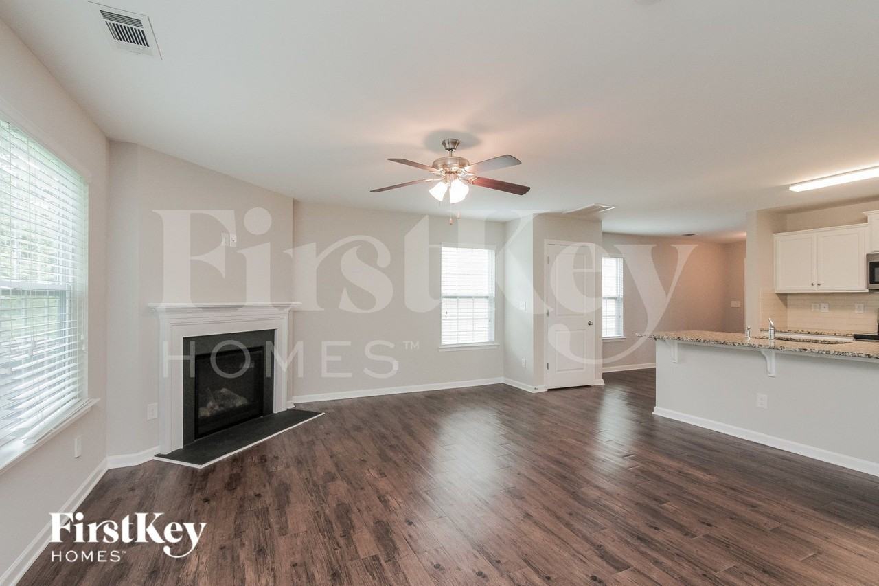 6806 Broad Valley Ct - Photo 6 of 18