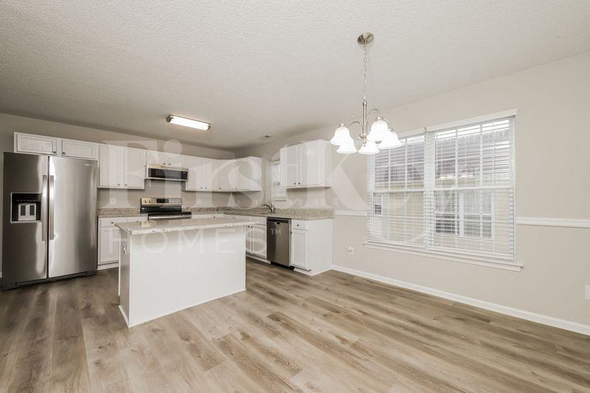 4944 Lighthouse Ct - Photo 5 of 15