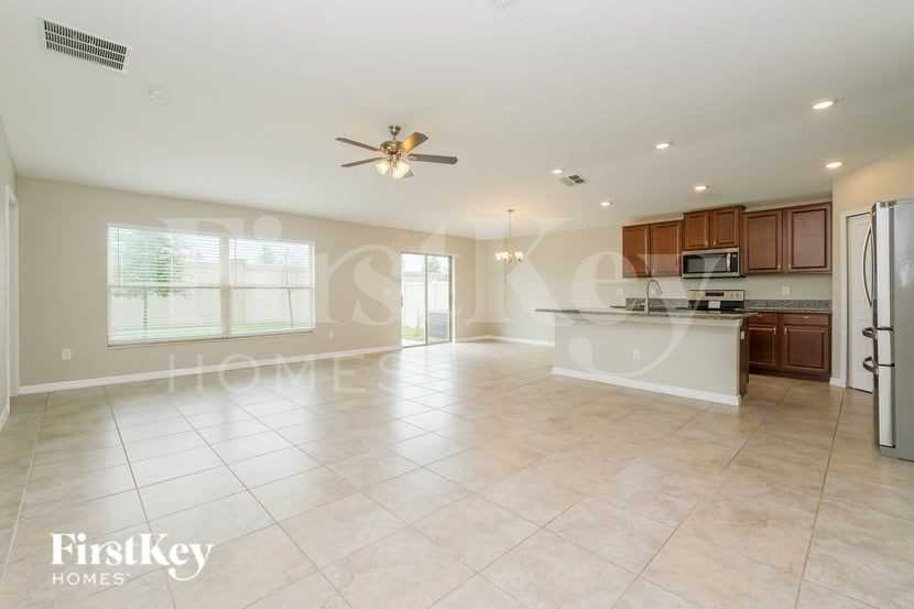 6117 Tremeza Pl - Photo 3 of 15