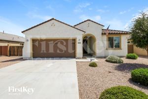 featured image of 925 W Danish Red Trl