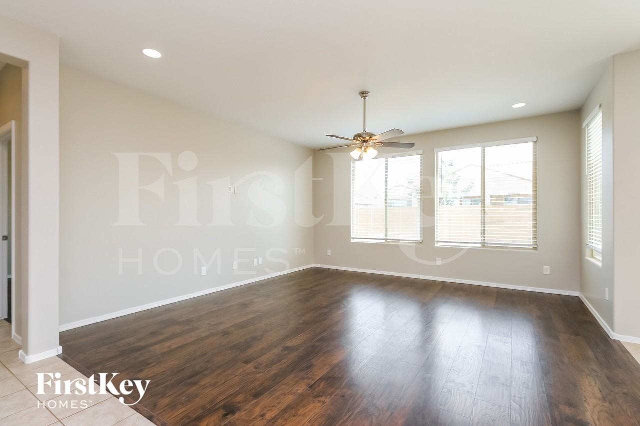 925 W Danish Red Trl - Photo 2 of 15