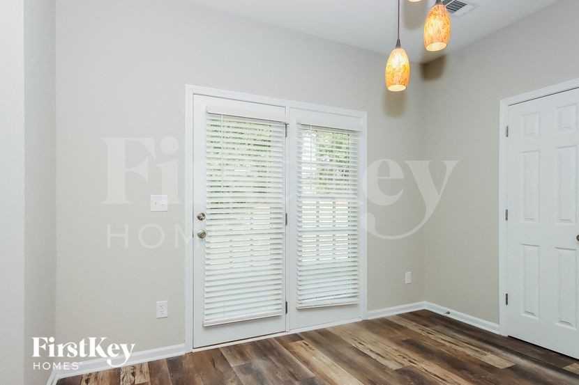 105 Meandering Way Ln - Photo 5 of 15