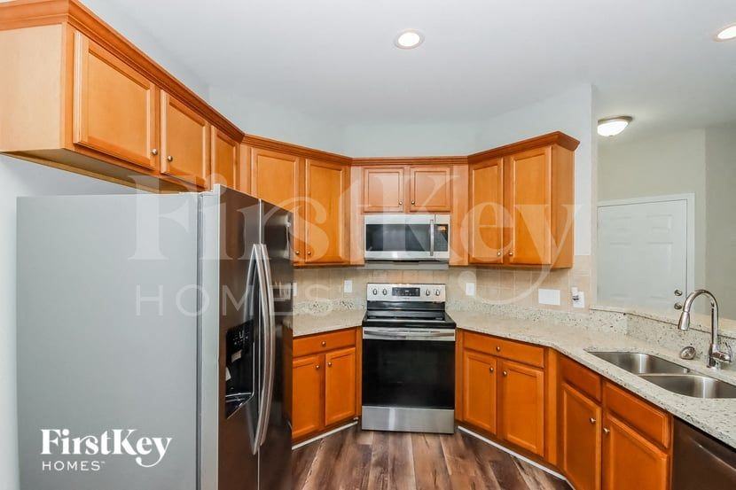 105 Meandering Way Ln - Photo 7 of 15