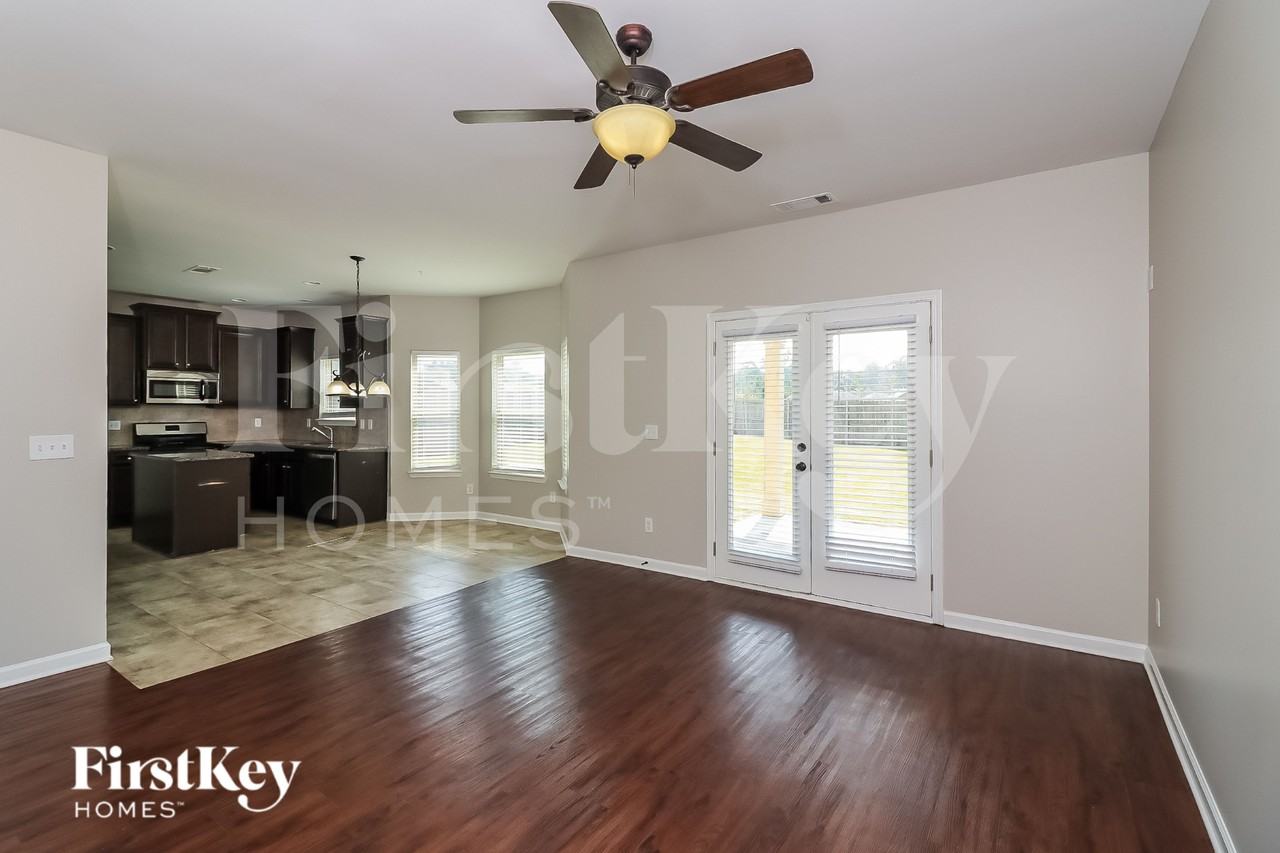 919 Sublime Trl - Photo 2 of 15