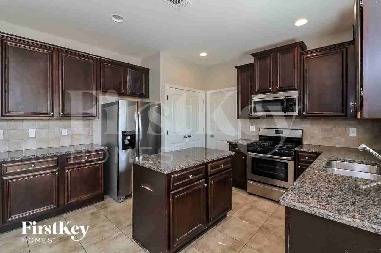 919 Sublime Trl - Photo 6 of 15