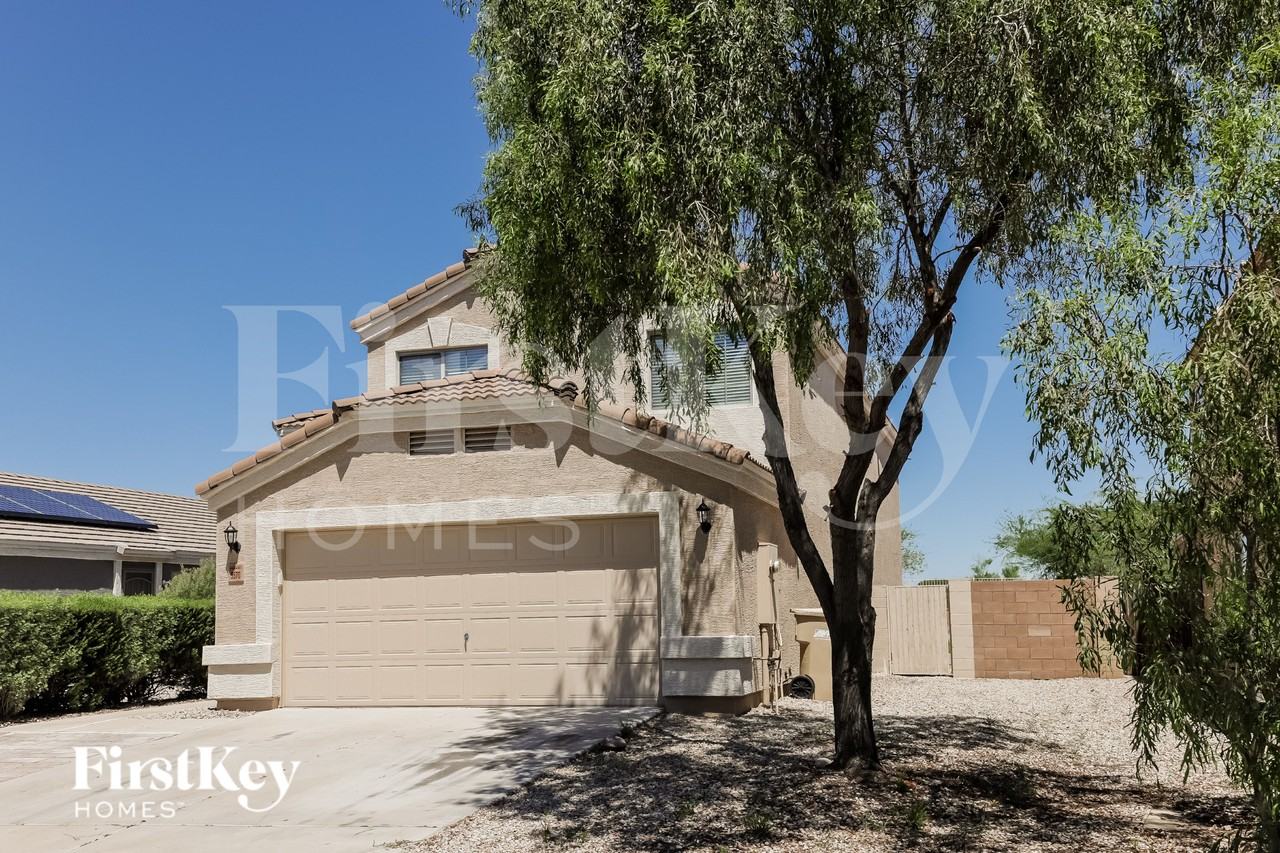 5570 E Flowing Spg - Photo 2 of 15