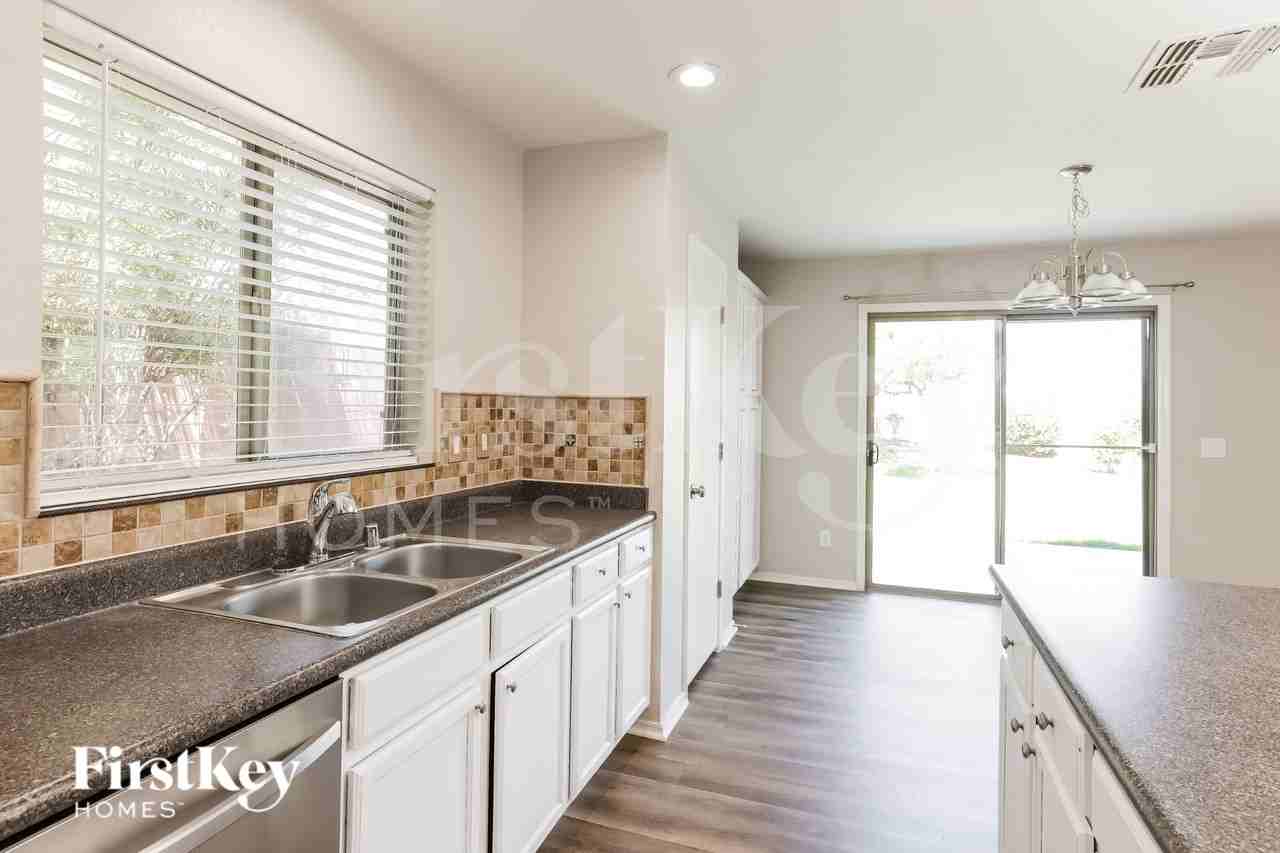 5570 E Flowing Spg - Photo 5 of 15