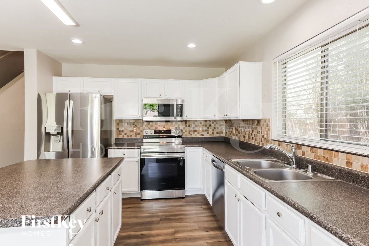 5570 E Flowing Spg - Photo 6 of 15