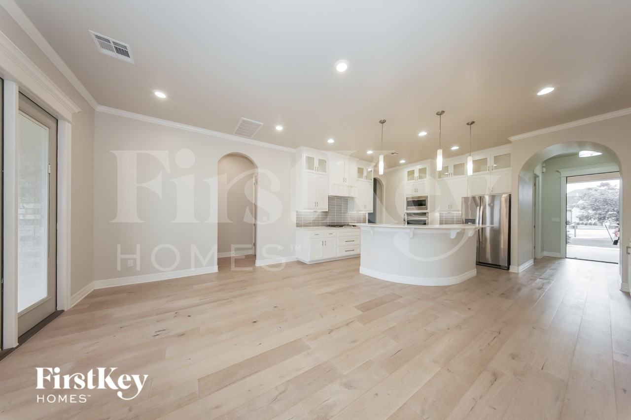 2001 Marsala Dr - Photo 5 of 19