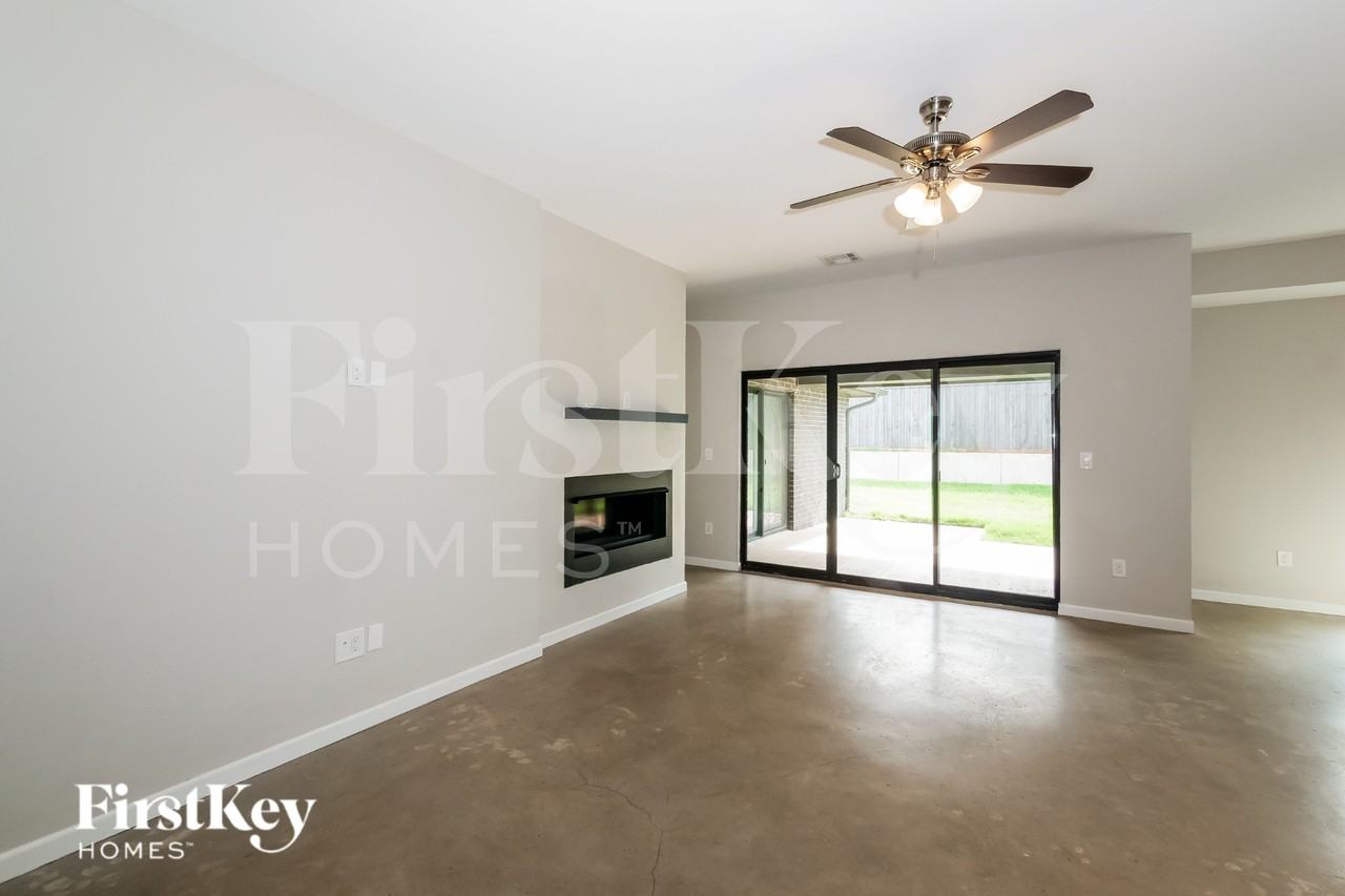 15940 Aparados Way - Photo 2 of 16