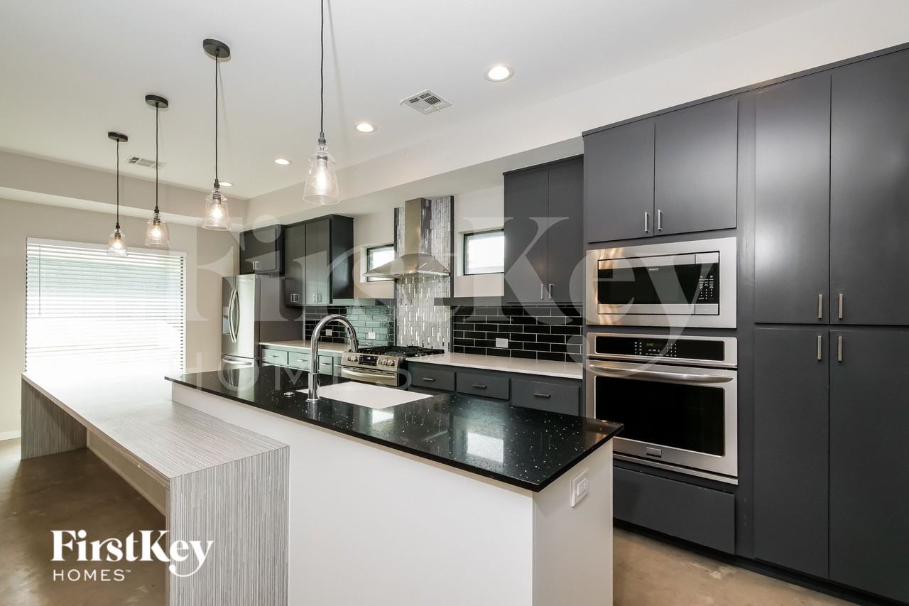 15940 Aparados Way - Photo 5 of 16