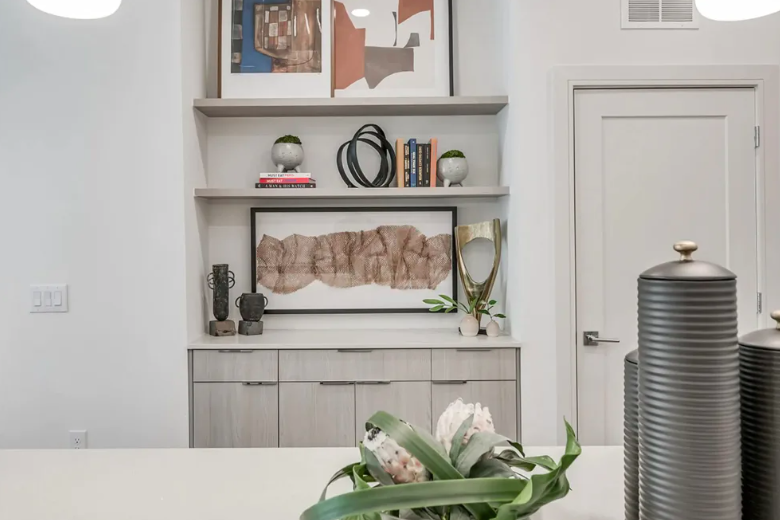 8194 Knight Rd #RMCR - Photo 3 of 9