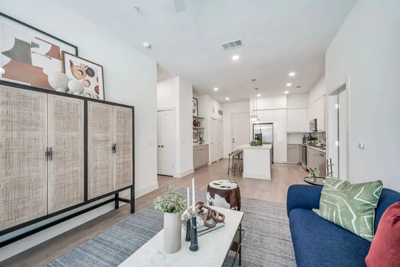 8194 Knight Rd #RMCR - Photo 5 of 9