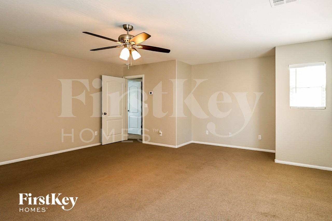 8324 Mokena Ave - Photo 7 of 15