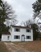 featured image of 3963 S Court St