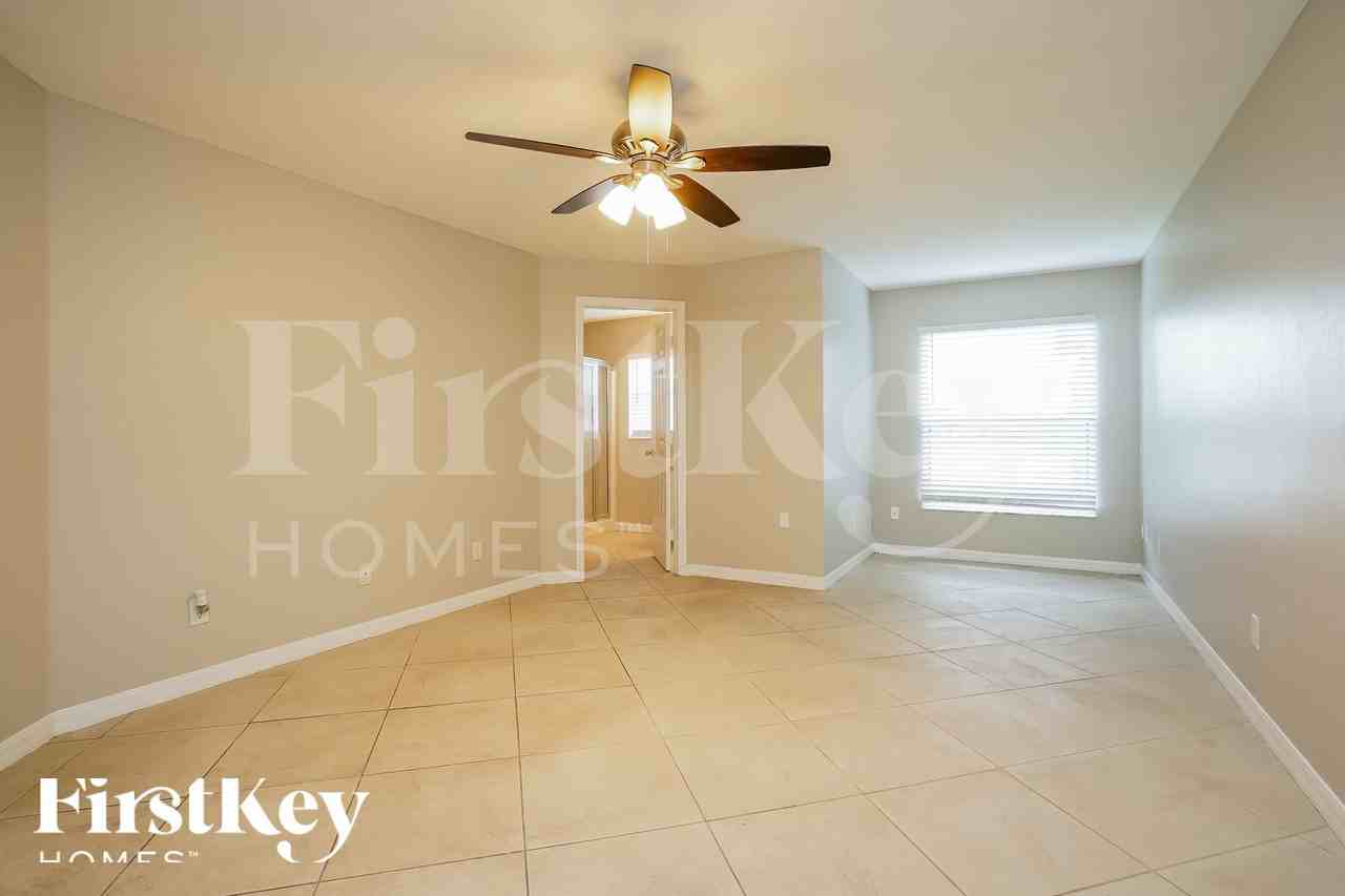 8140 Liriope Loop - Photo 7 of 16