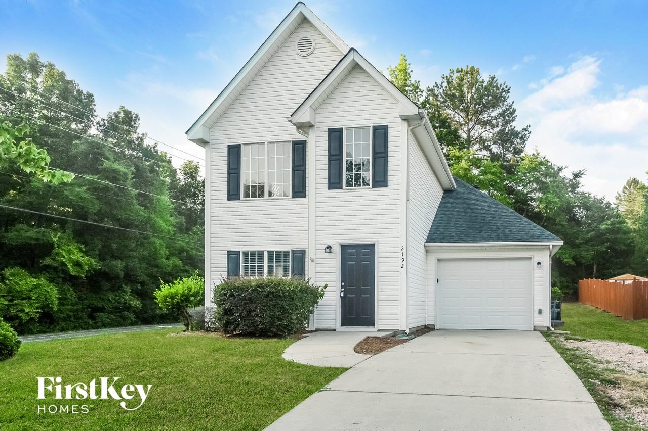 2192 Mallard Pointe Dr - Photo 3 of 15