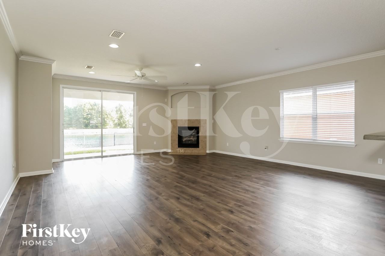 5919 Wind Cave Ln - Photo 4 of 15