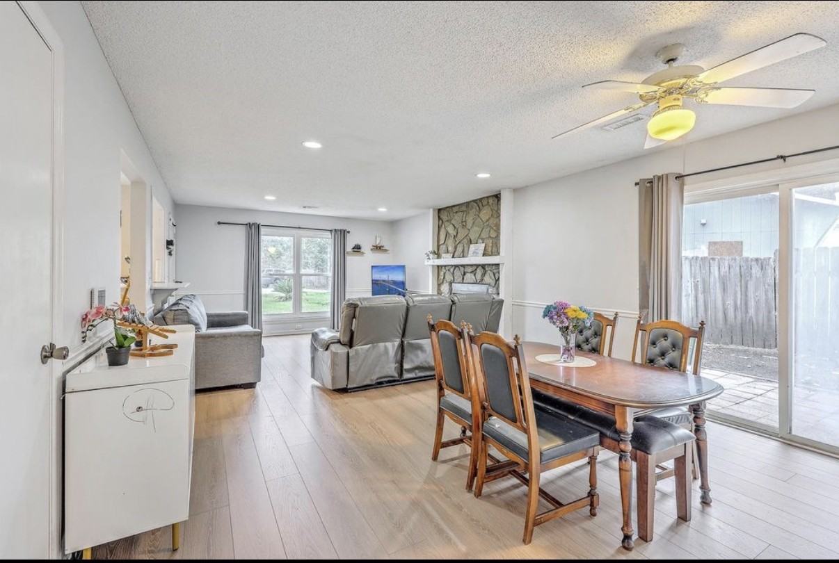 1841 Sundancer Ln - Photo 5 of 24