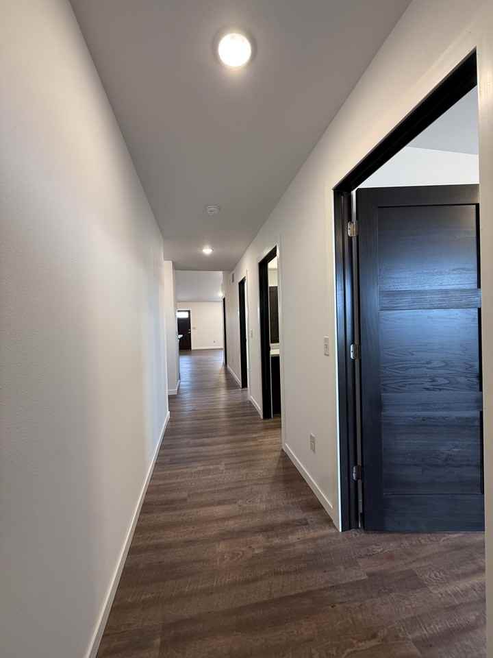5469 164th St #5471 - Photo 2 of 18