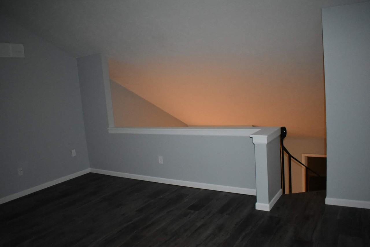 16950 Woodland Dr #9 - Photo 3 of 18