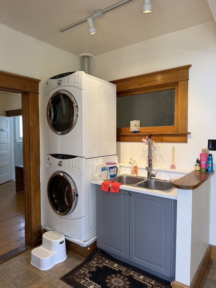 747 S 2nd St #3 - Photo 2 of 12