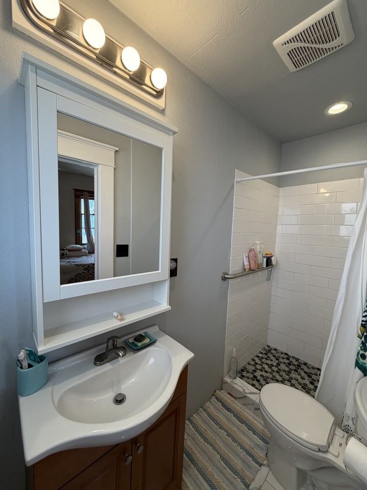 747 S 2nd St #3 - Photo 7 of 12