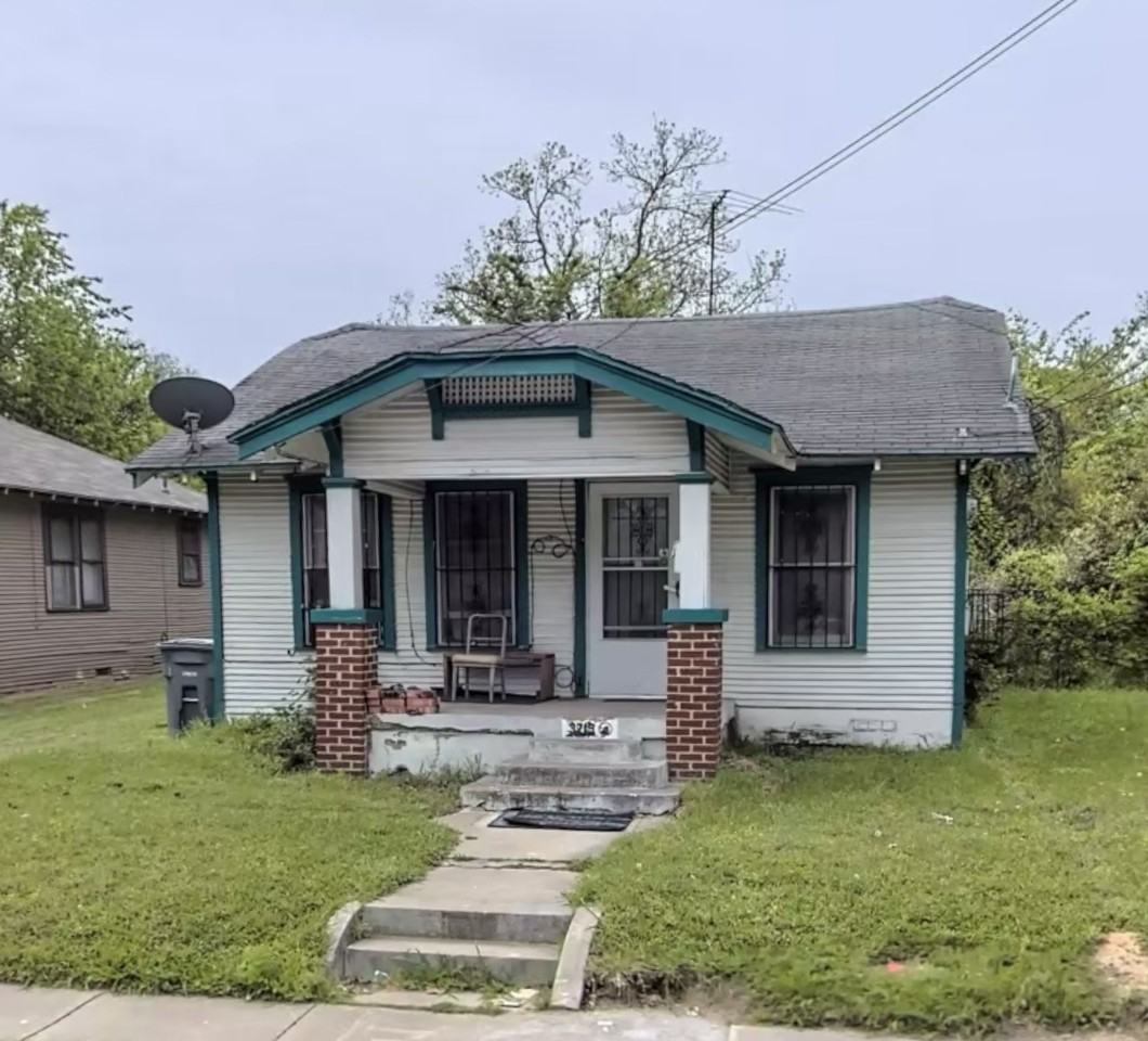 3719 Meadow St - Photo 2 of 2