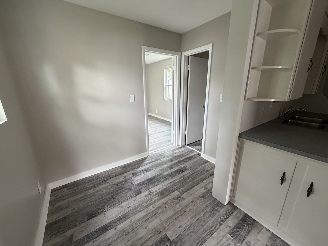 1904 Home Cir - Photo 3 of 3