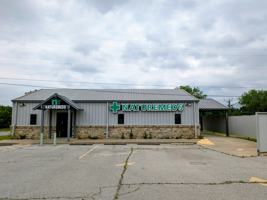 featured image of 1106 S Commerce St