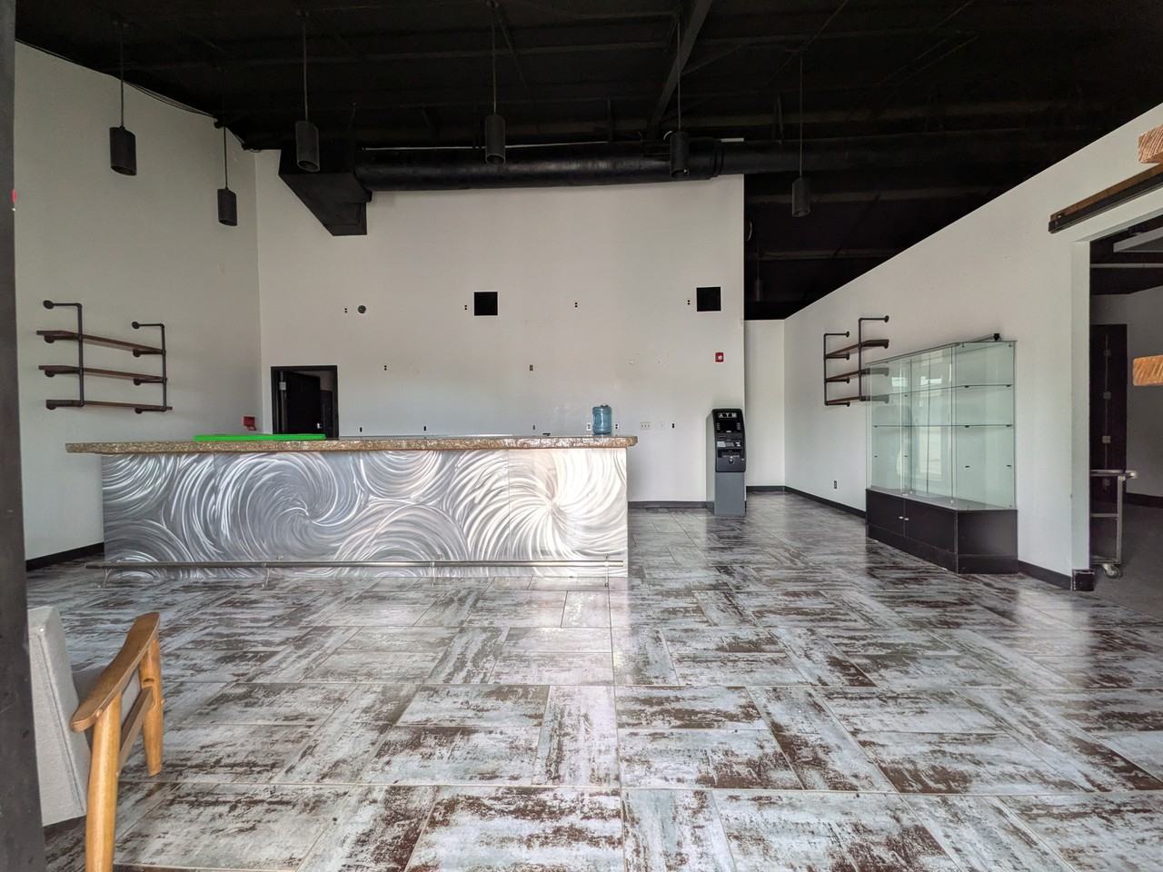 1106 S Commerce St - Photo 5 of 13