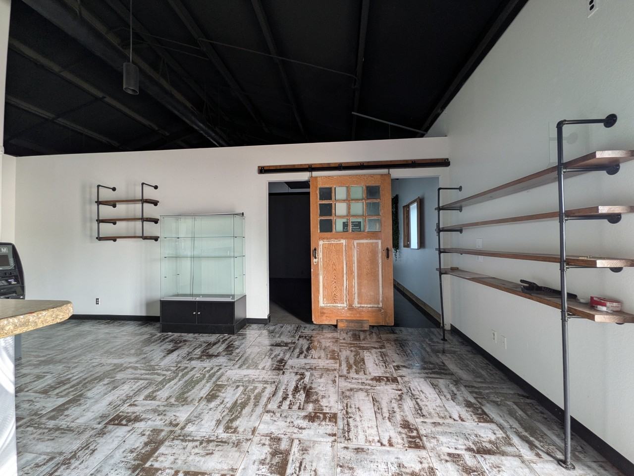 1106 S Commerce St - Photo 7 of 13