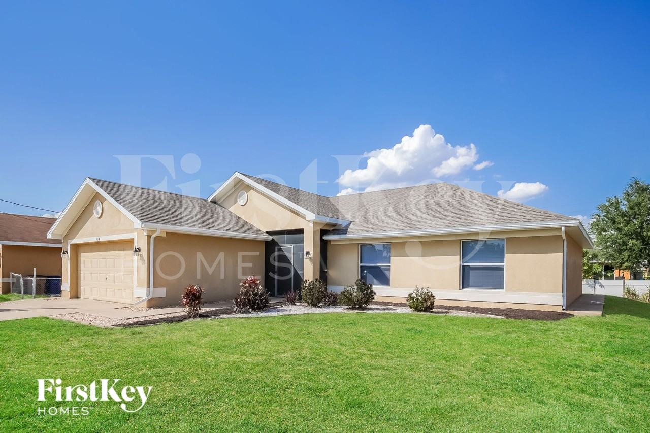 414 Willowbrook Dr - Photo 2 of 18