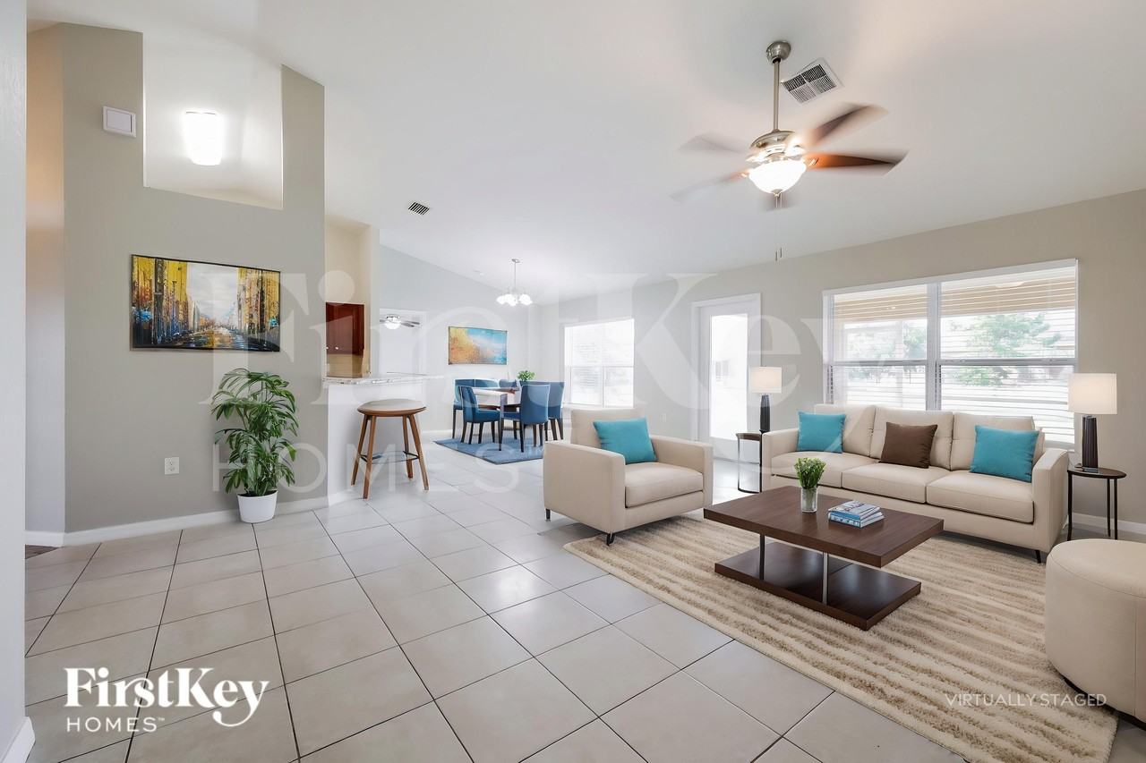 414 Willowbrook Dr - Photo 4 of 18