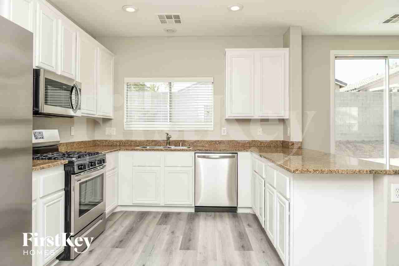 3959 Crystal Trip Ct - Photo 4 of 15