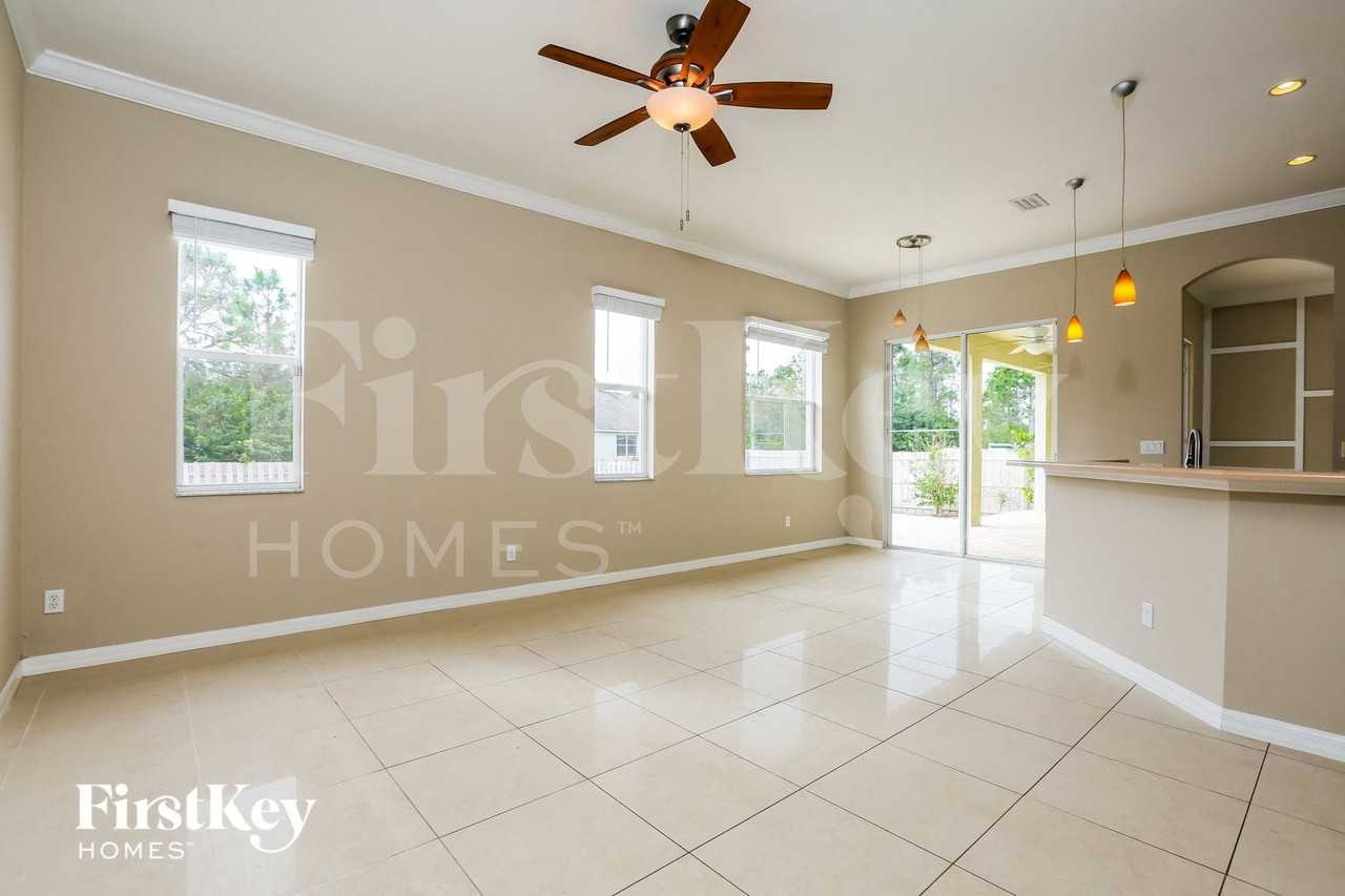 2611 20th St W - Photo 3 of 15