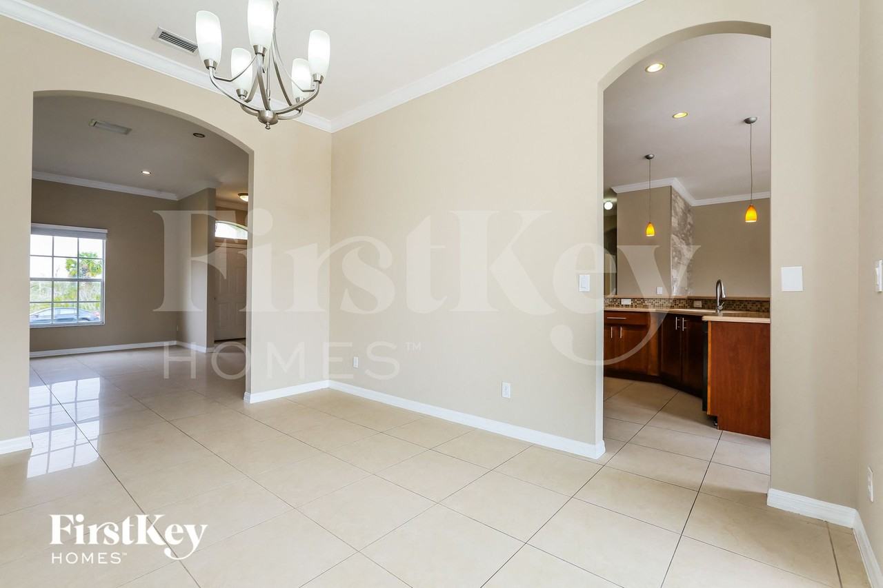 2611 20th St W - Photo 5 of 15