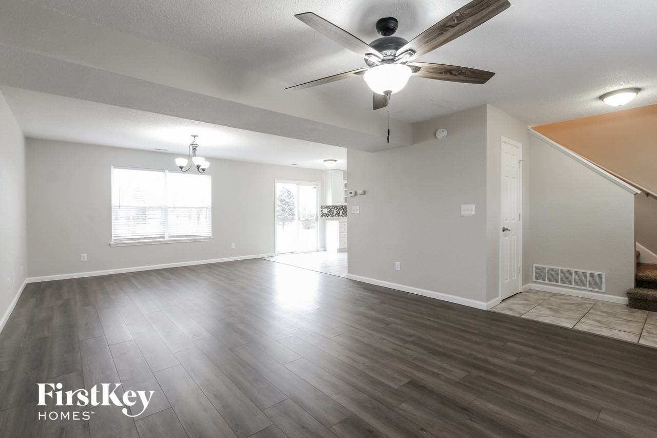 5323 Alameda Rd - Photo 2 of 15