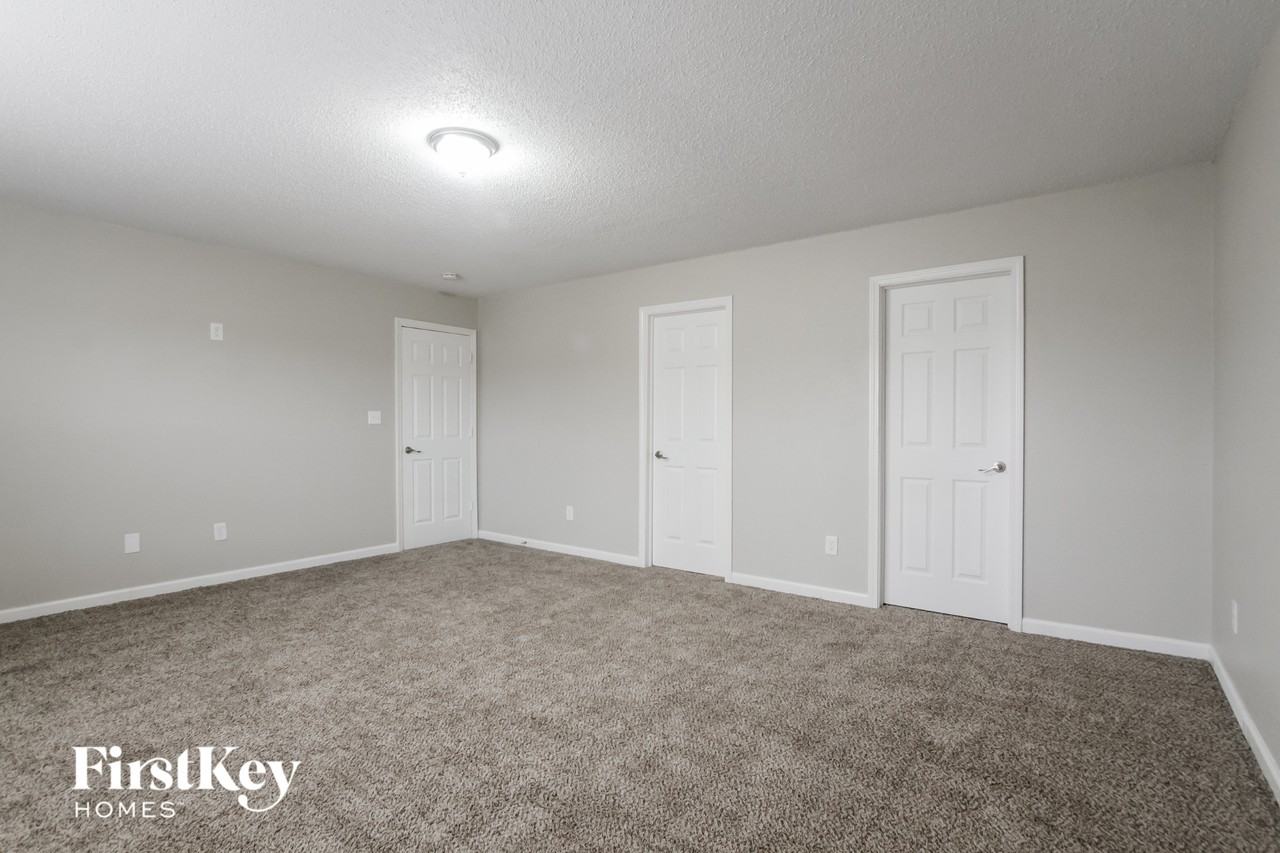 5323 Alameda Rd - Photo 6 of 15