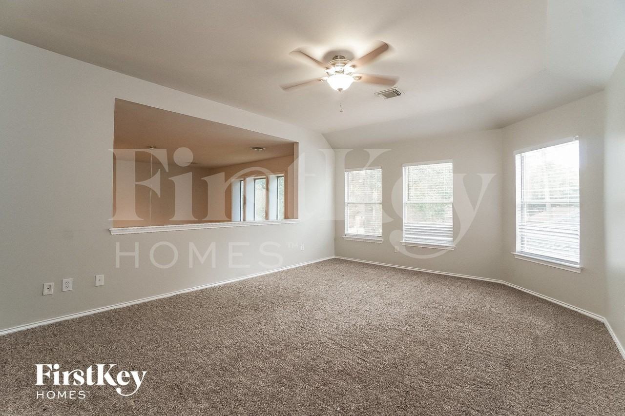 11511 Maple Falls Dr - Photo 2 of 15