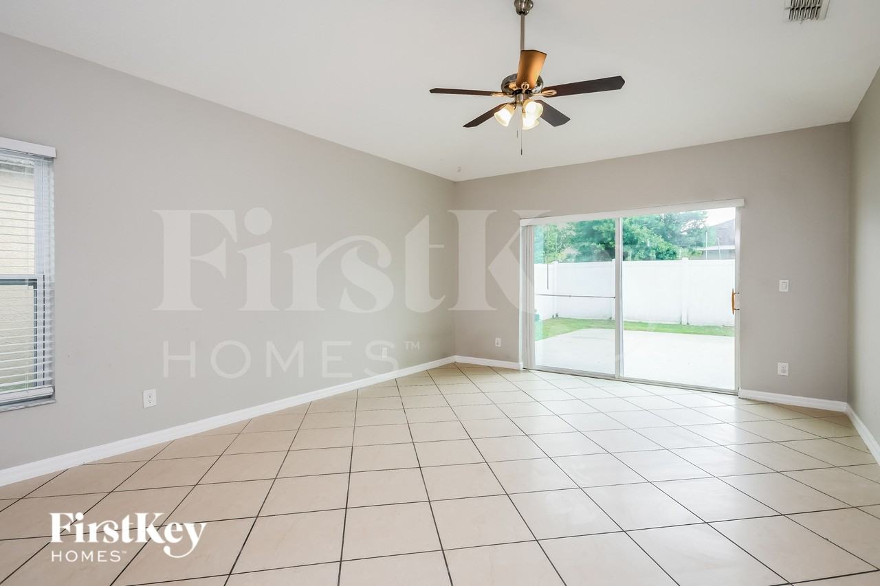 4781 Rockvale Dr - Photo 7 of 16