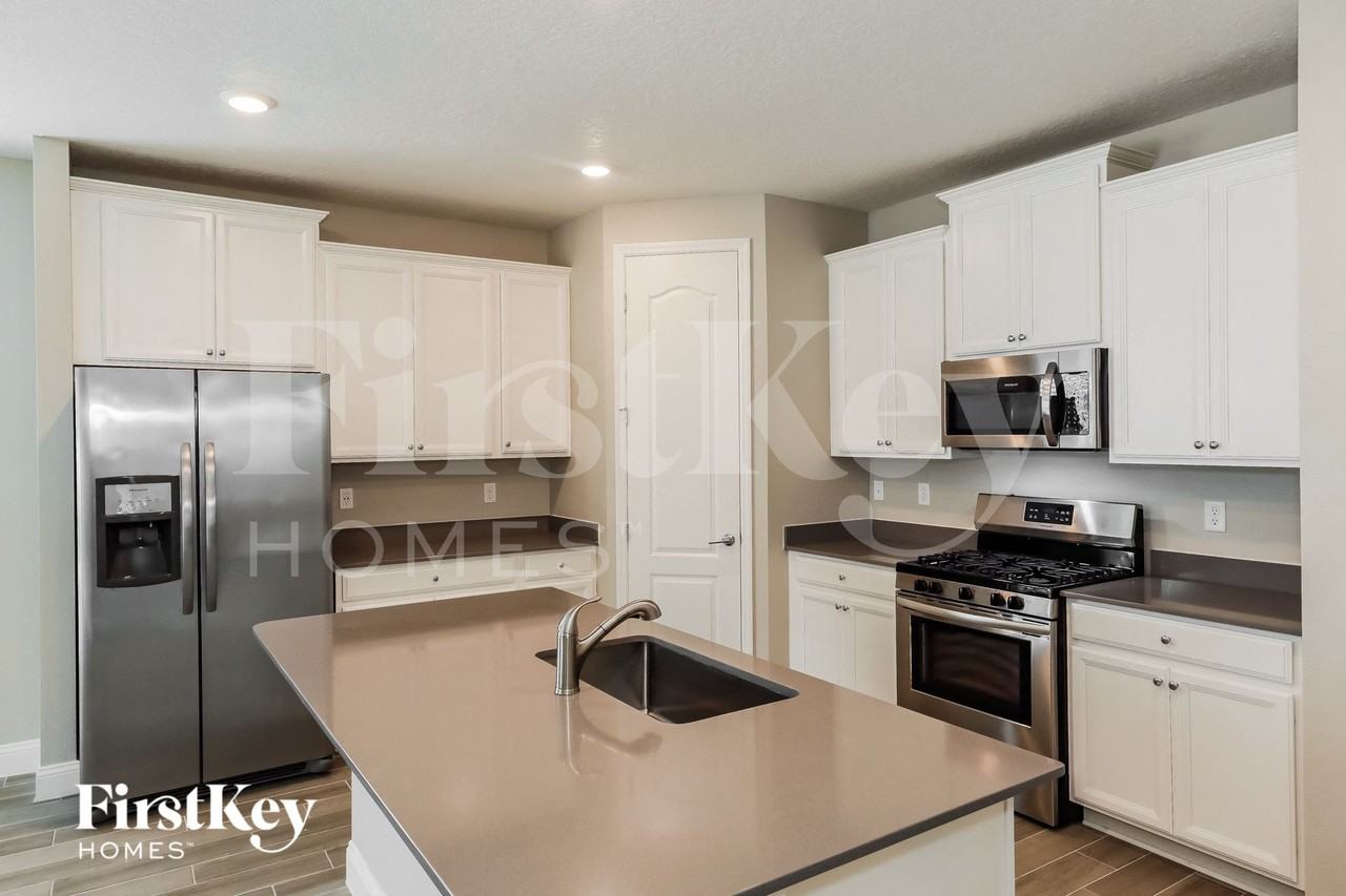 377 Broomsedge Cir - Photo 6 of 15