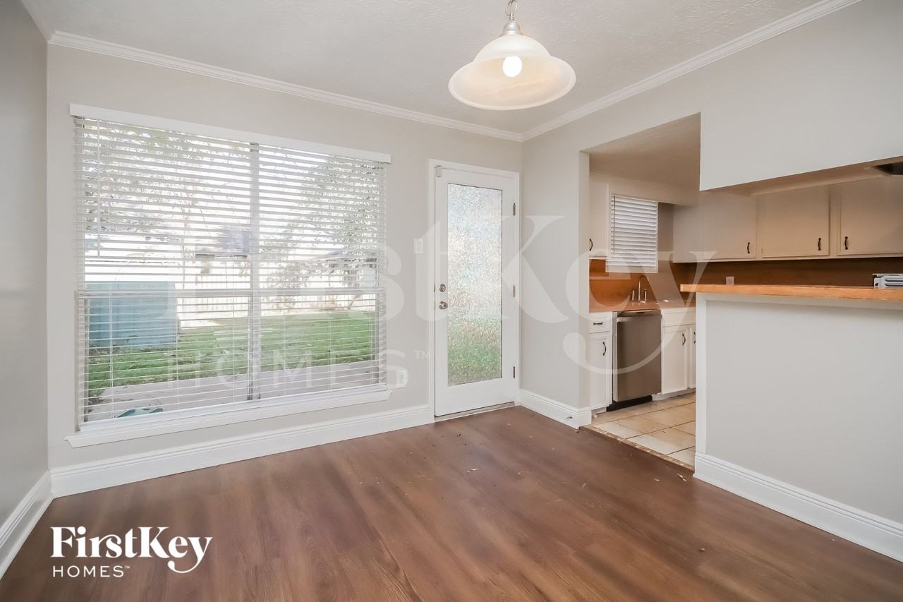 547 Shealy St - Photo 6 of 15