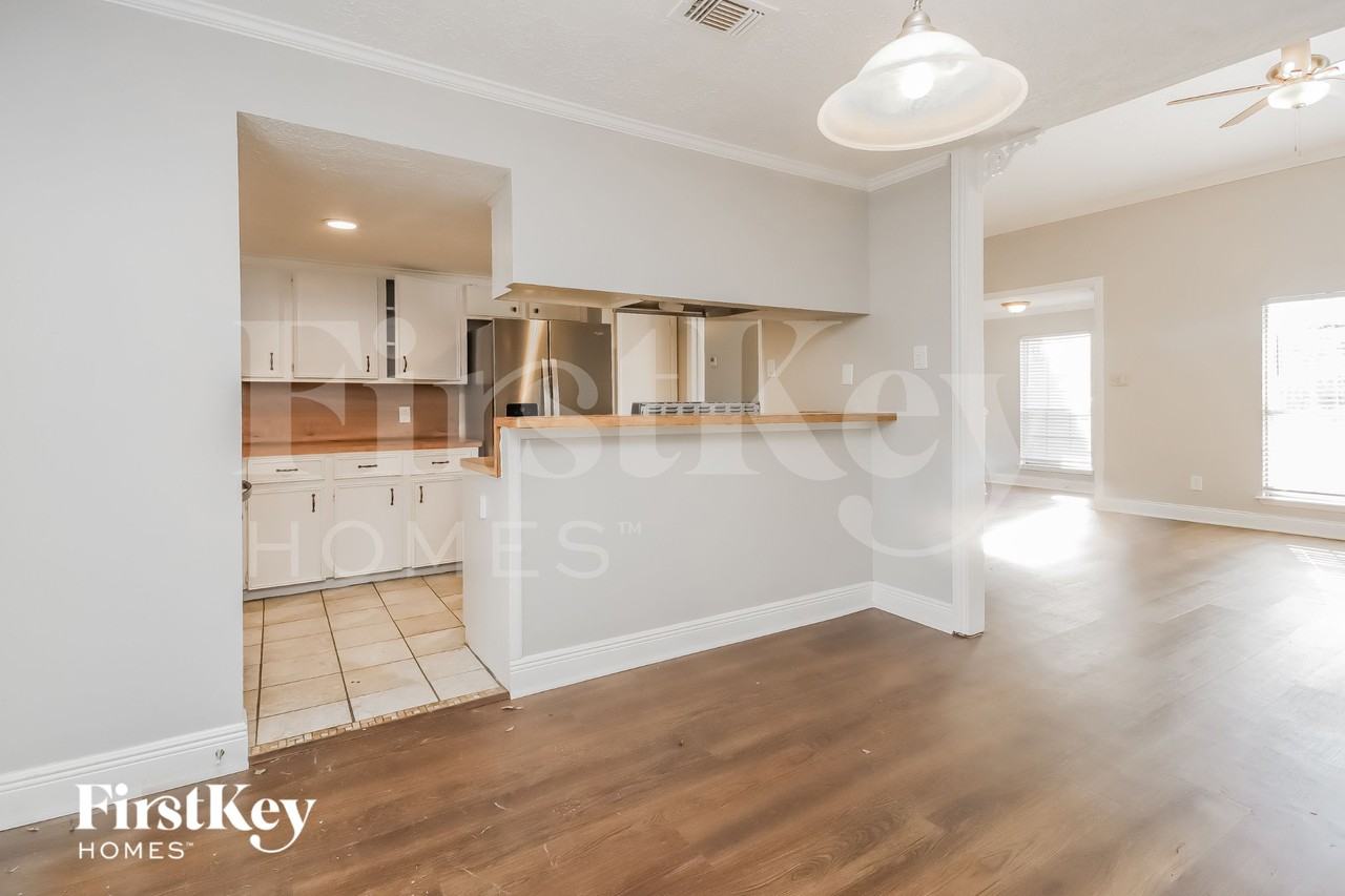 547 Shealy St - Photo 7 of 15